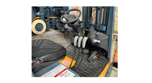 Carretilla elevadora litio 1200kg, mástil tríplex a 4500mm - Bateria litio 24V/280Ah – Image 3