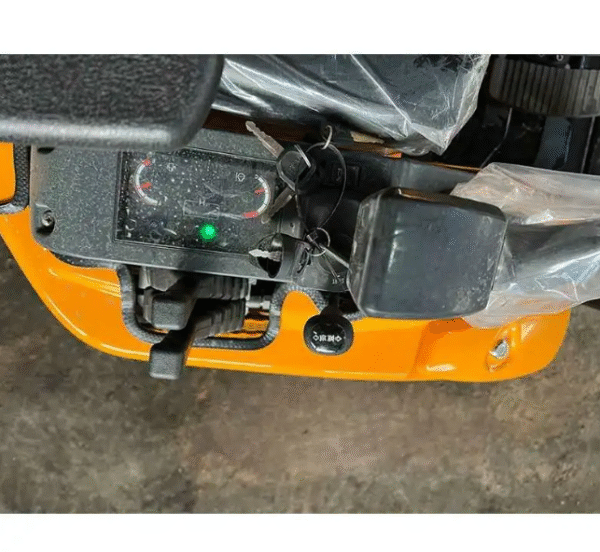 Mini excavadora motor diésel Garto GR20 215 cm 2000 kg – Image 3