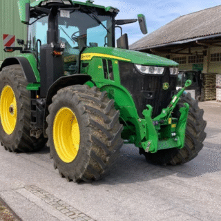 John Deere 7R 330