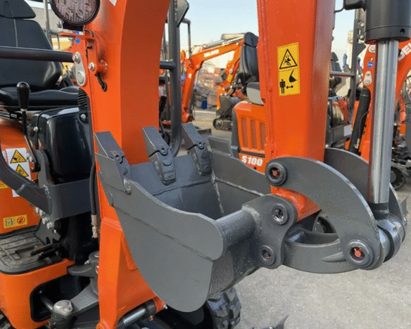 Mini excavadora compacta DELEKS S100 1.0T - Image 8