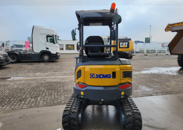 Equipos de construcción de vías XCMG XE18 E – Image 21