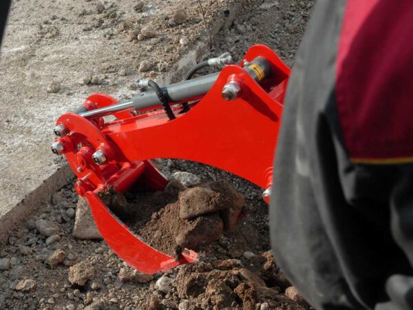 RES30 - Retroexcavadora para tractor con desplazamiento lateral – Image 8
