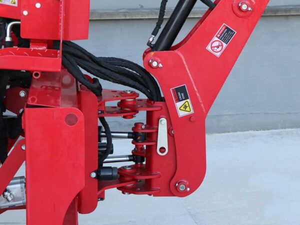 GeoTech-Pro BHS 225 - Retroexcavadora para tractor con desplazamiento lateral – Image 15