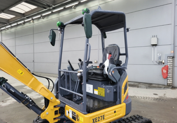 Equipos de construcción de vías XCMG XE18 E – Image 16